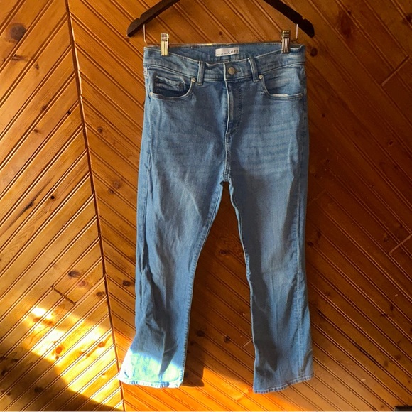 LOFT Original Boot Jeans Light Wash - Picture 2 of 8